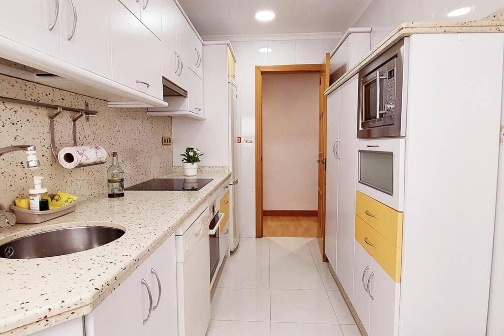 Acogedor Piso Cerca De La Playa Apartment Ceuta Bagian luar foto
